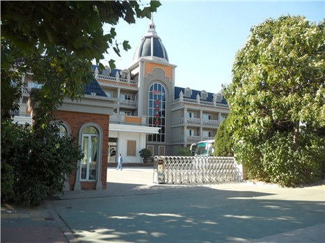 唐鋼療養(yǎng)院（2進(jìn)2出）